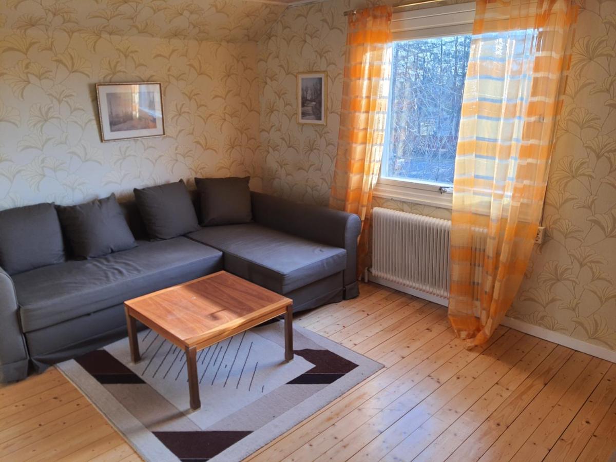 Liten Laegenhet 2 + 2 Pers Fagelfors Bagian luar foto