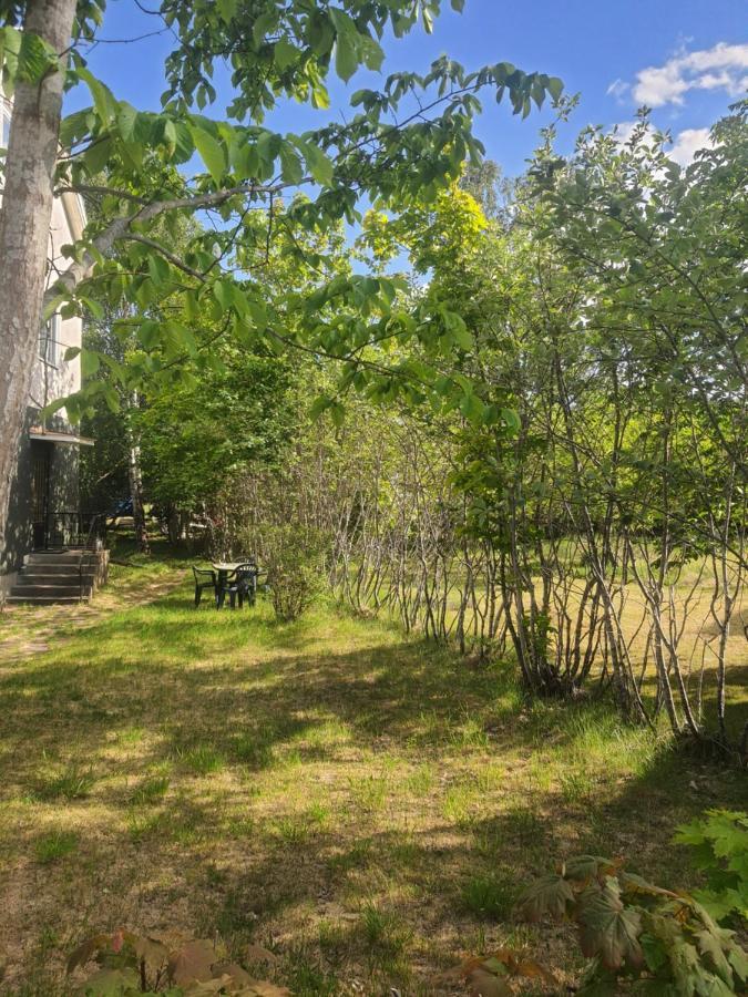 Liten Laegenhet 2 + 2 Pers Fagelfors Bagian luar foto